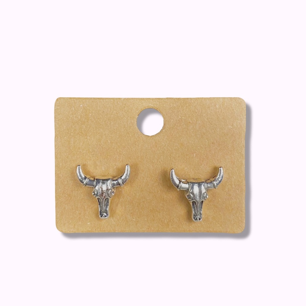 NEW Cow Bull stud Western Earrings Silver color Boutique